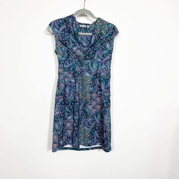 Athleta Dahlia Paisley Printed Athleisure Athletic Casual Shift Dress Size 2 - Picture 1 of 6